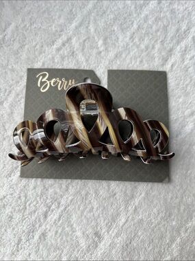 Berry Hair Claw Clips